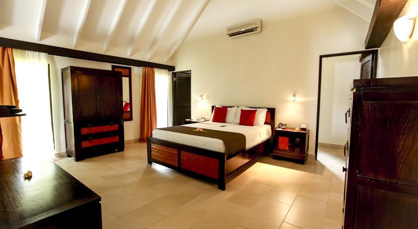Hotel The Warwick Fiji Korolevu  Exterior foto A bedroom at the resort
