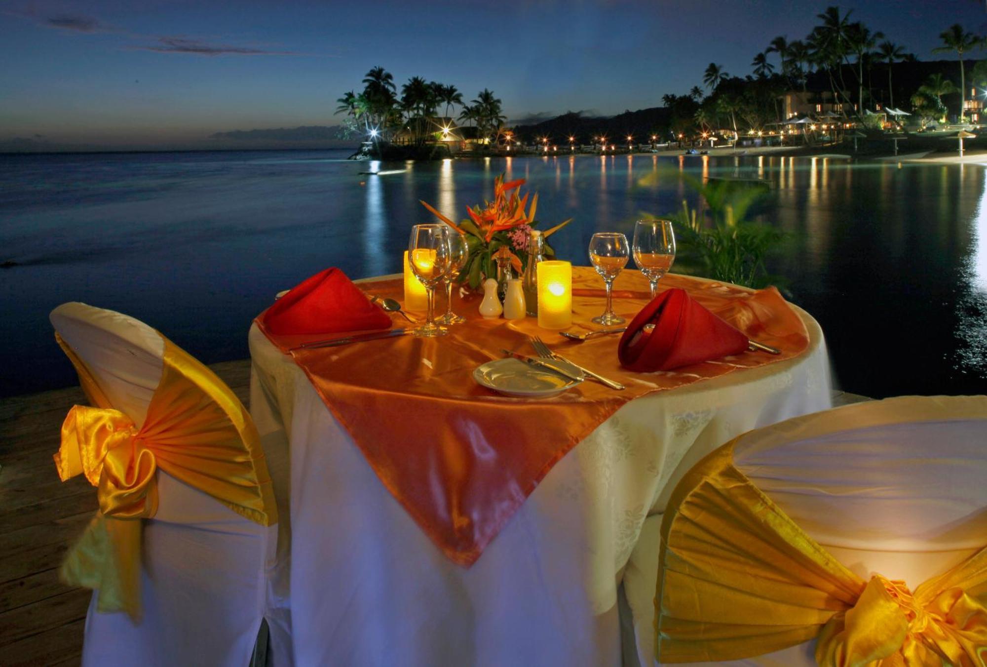 Hotel The Warwick Fiji Korolevu  Exterior foto A table set for dinner